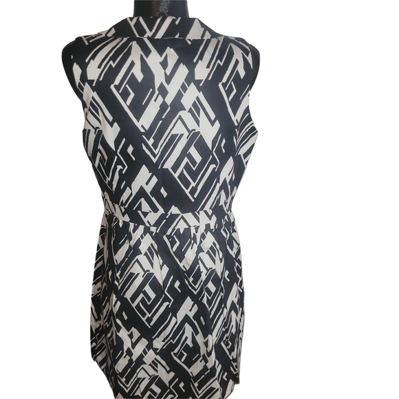 DR Collection Black and White Geometric A-line Dress 14 - Picture 6 of 7